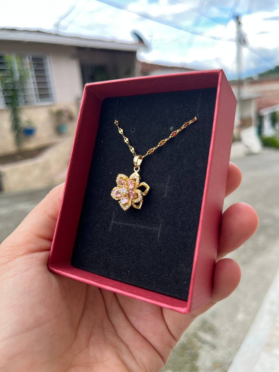 Fenixtore, tienda en línea. Compra online en Fenixtore y recibe en todo Colombia. Envío gratis, pago contra entrega, crédito Su+Pay, Bancolombia y más opciones. Encuentra tecnología, moda, hogar, belleza, juguetes y todo lo que necesitas. Compra fácil, rápido y garantizado.