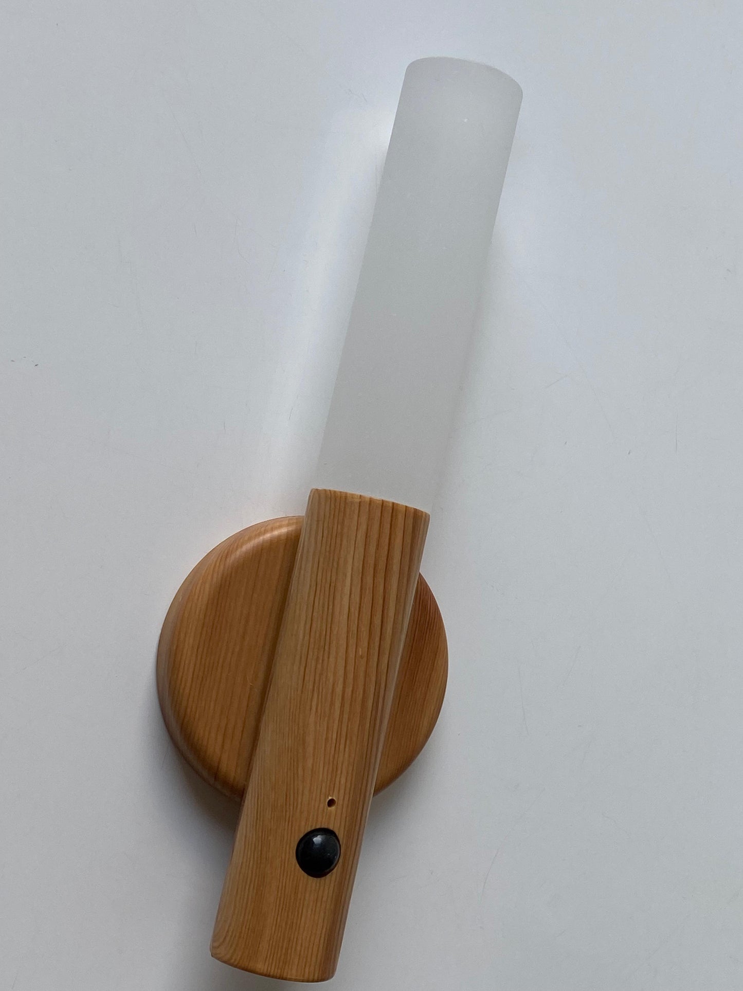 Lámpara Led Con Sensor Recargable