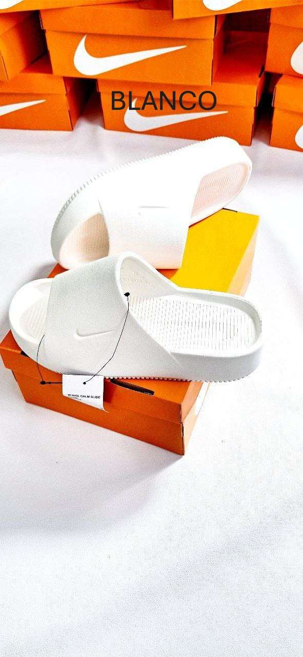 Fenixtore, tienda en línea. Compra online en Fenixtore y recibe en todo Colombia. Envío gratis, pago contra entrega, crédito Su+Pay, Bancolombia y más opciones. Encuentra tecnología, moda, hogar, belleza, juguetes y todo lo que necesitas. Compra fácil, rápido y garantizado.