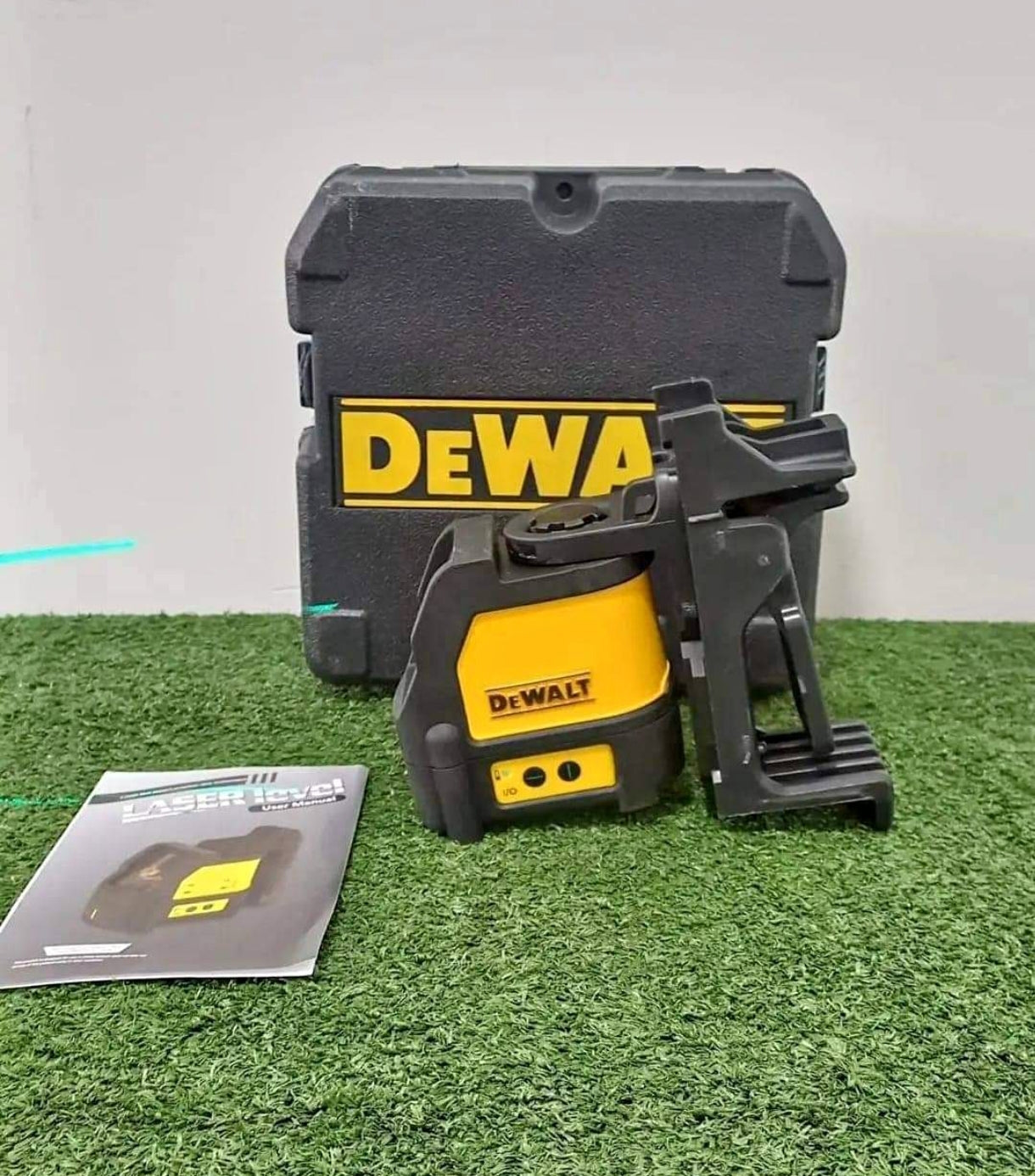 Nivel láser 2 líneas tipo Dewalt San