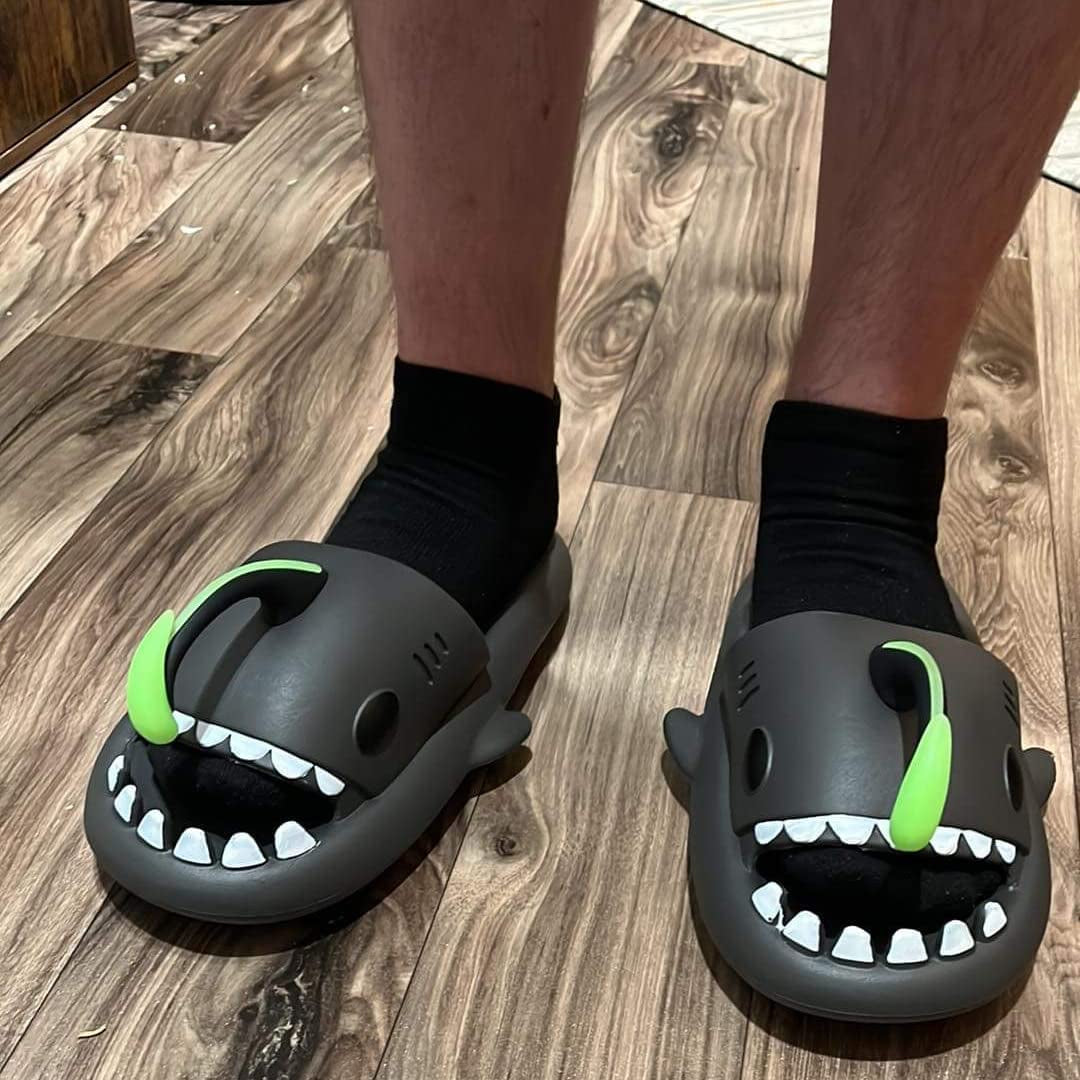 🟡 Chanclas de tiburón de suela gruesa de 4cm para mujeres y hombres, toboganes de playa para interiores, lindas sandalias de calle de verano para parejas con linterna brillante nocturna