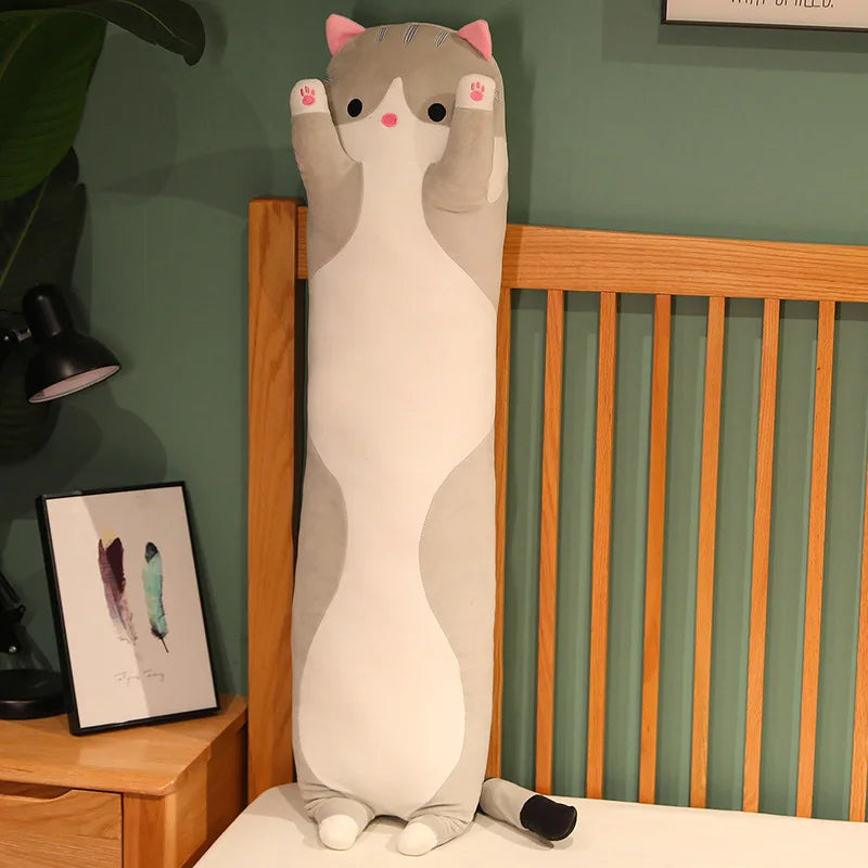 🟡 Divertida piel de gato para peluche de alegría, lindo y suave gato largo, juguetes de peluche para pausa en oficina, siesta, almohada, cama, dormir, decoración del hogar, muñeco peluche para niños y niñas, perfecto para regalo