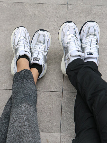 Y24 Nike Vomero | Mujer | Hombre
