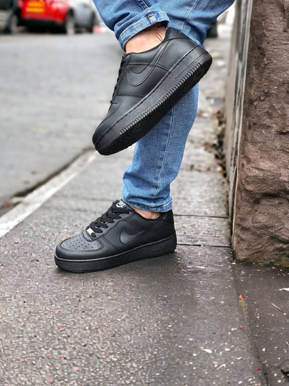 Tenis Air Force One | Nike | Blanco y Negro Unisex