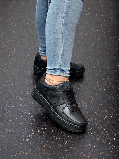 Tenis Air Force One | Nike | Blanco y Negro Unisex