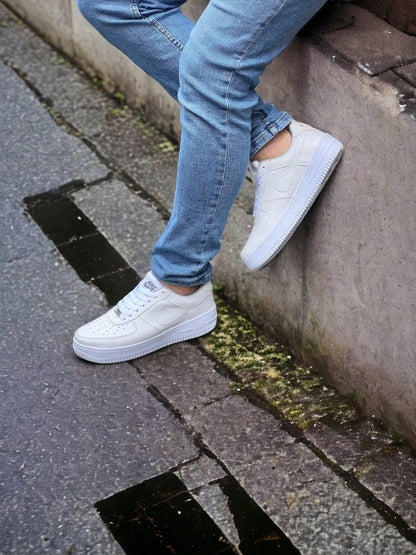 Tenis Air Force One | Nike | Blanco y Negro Unisex