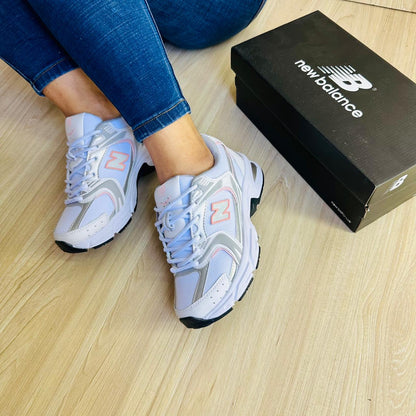 Fenixtore, tienda en línea. Compra online en Fenixtore y recibe en todo Colombia. Envío gratis, pago contra entrega, crédito Su+Pay, Bancolombia y más opciones. Encuentra tecnología, moda, hogar, belleza, juguetes y todo lo que necesitas. Compra fácil, rápido y  garantizado.