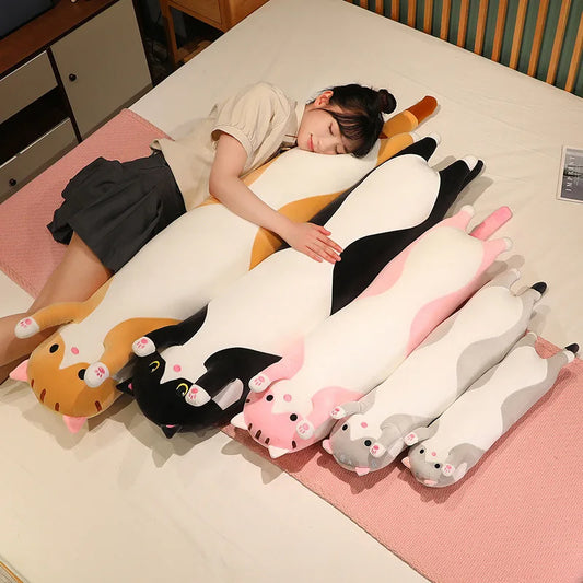 🟡 Divertida piel de gato para peluche de alegría, lindo y suave gato largo, juguetes de peluche para pausa en oficina, siesta, almohada, cama, dormir, decoración del hogar, muñeco peluche para niños y niñas, perfecto para regalo